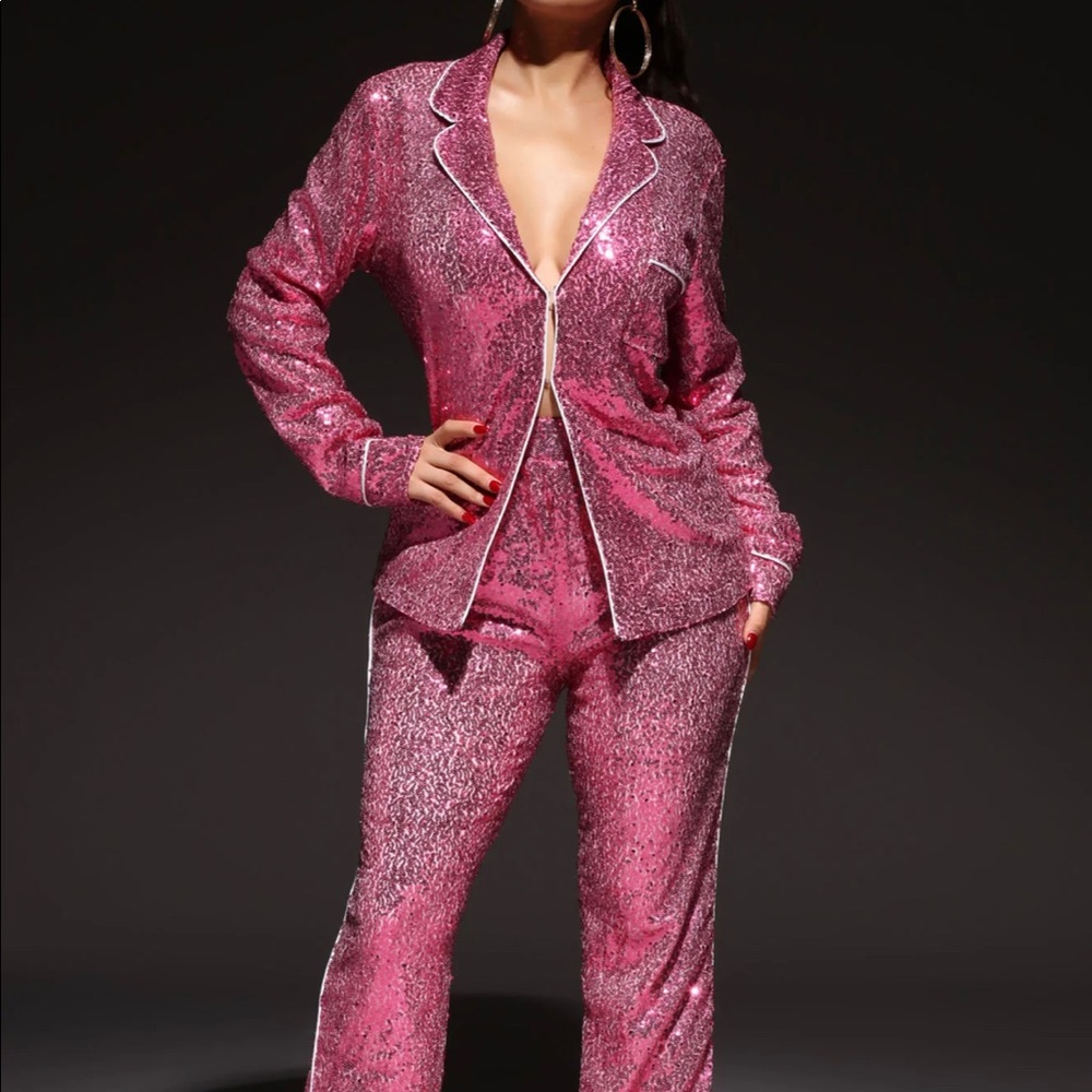 FASHION NOVA PINK SEQUIN SUIT NWT (SOLD OUT)